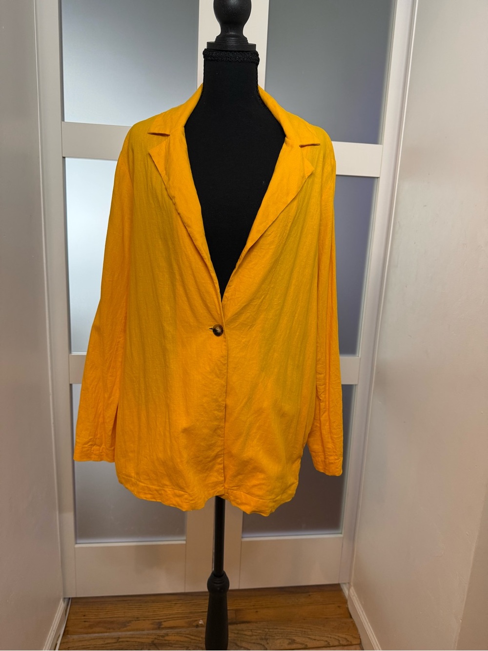 Show Me Your MuMu Linen Blend Artemis Blazer, size L.